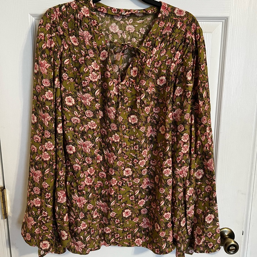 Green Floral blouse